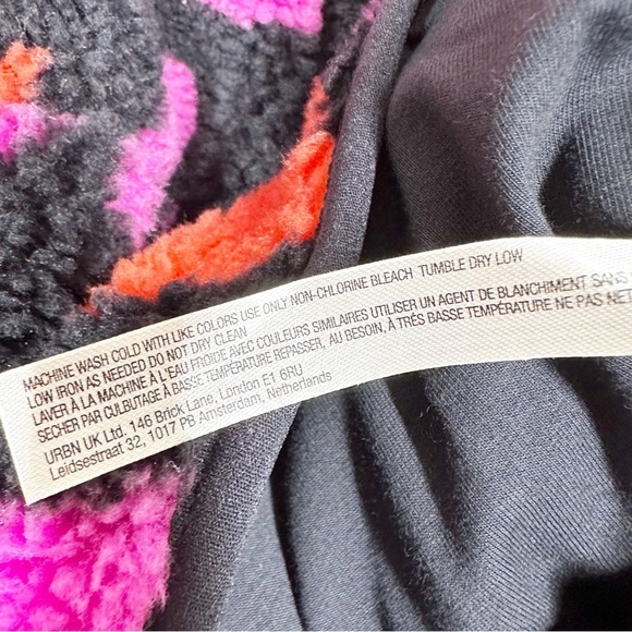 NEW Free People Movement Hit The Slopes Printed Hearts Pullover Fleece Jacket L - Picture 12 of 14